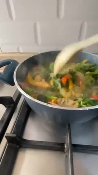 صورة لخطوة 6 من وصفة فطيرة السبانخ والمشروم