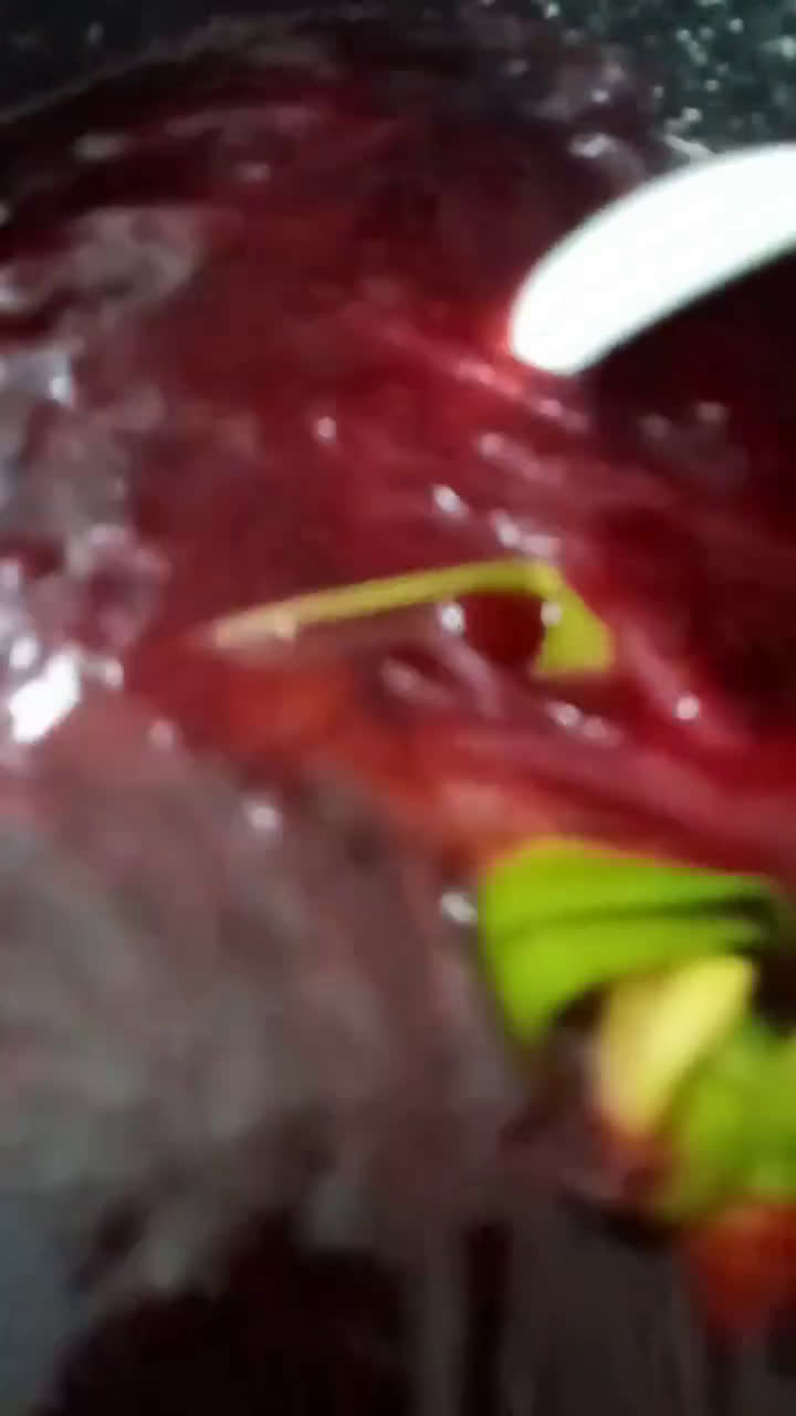 Gambar langkah 1 resipi Agar-Agar Sirap Selasih.