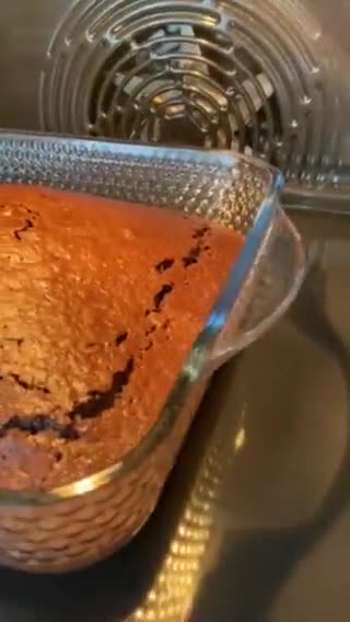 Фото кроку 3 до Шоколадний бісквіт з вишневим соусом та 🍫.