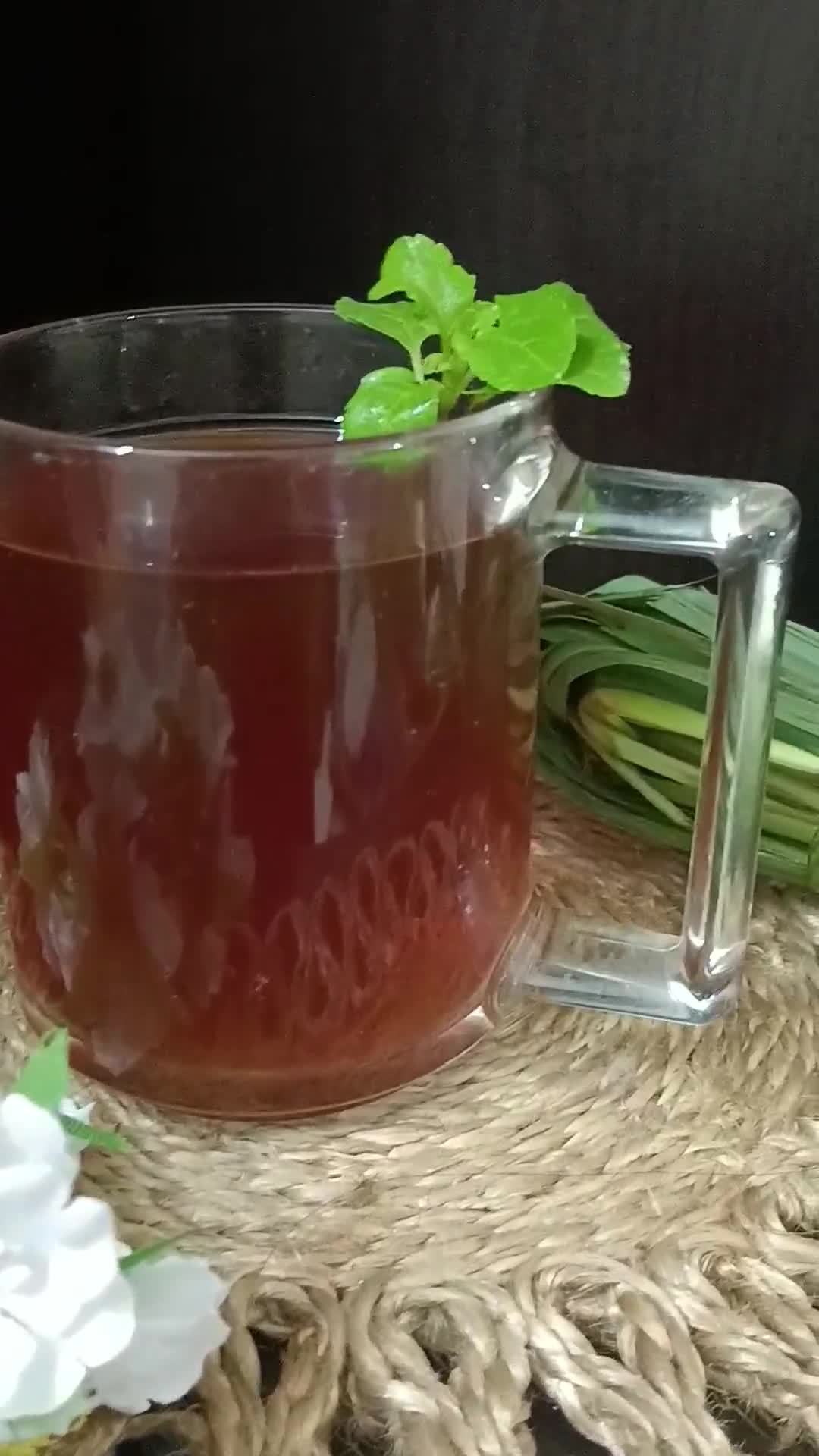 लेमनग्रास हर्बल टी (lemongrass herbal tea) रेसिपी चरण 6 फोटो