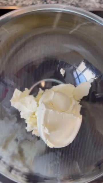 Foto del paso 3 de la receta: Tarta de queso de crema de pistacho