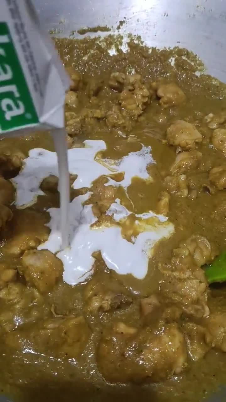 Gambar langkah 5 resipi Rendang Ayam Cili Padi.