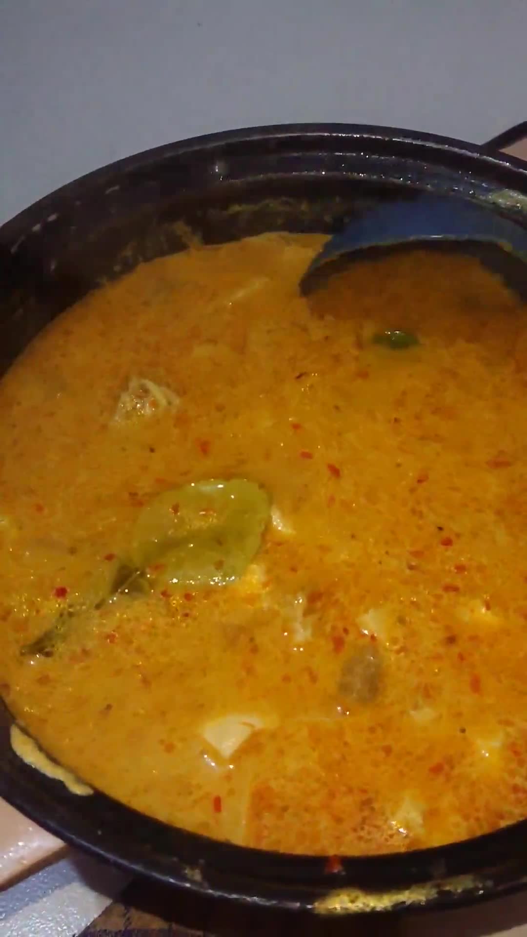 Foto langkah ke 6 dari resep Jangan lombok cecek tahu tempe.