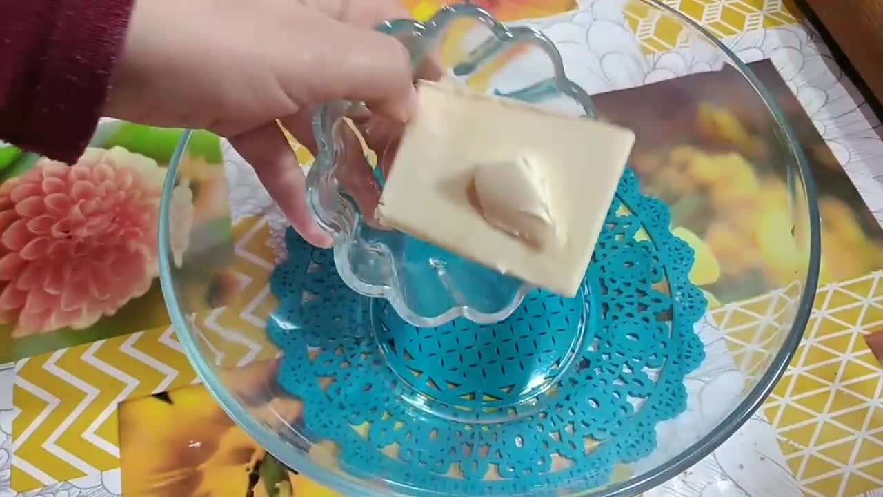 صورة لخطوة 3 من وصفة كوكيز بالنيسكافيه بدون بيض لذيذة سهلة وسريعة التحضير في 5 دقائق