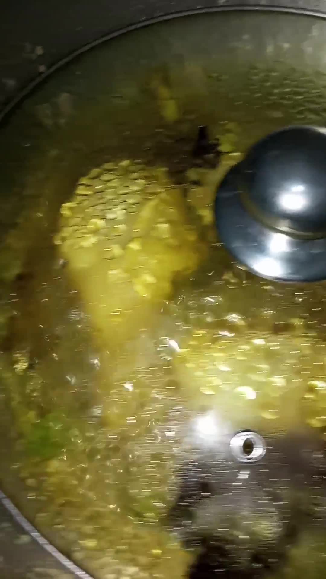 Foto langkah ke 1 dari resep Ayam Penyet Cabe Ijo🍗 a.k.a Ayam Penyet Sambal Ijo.