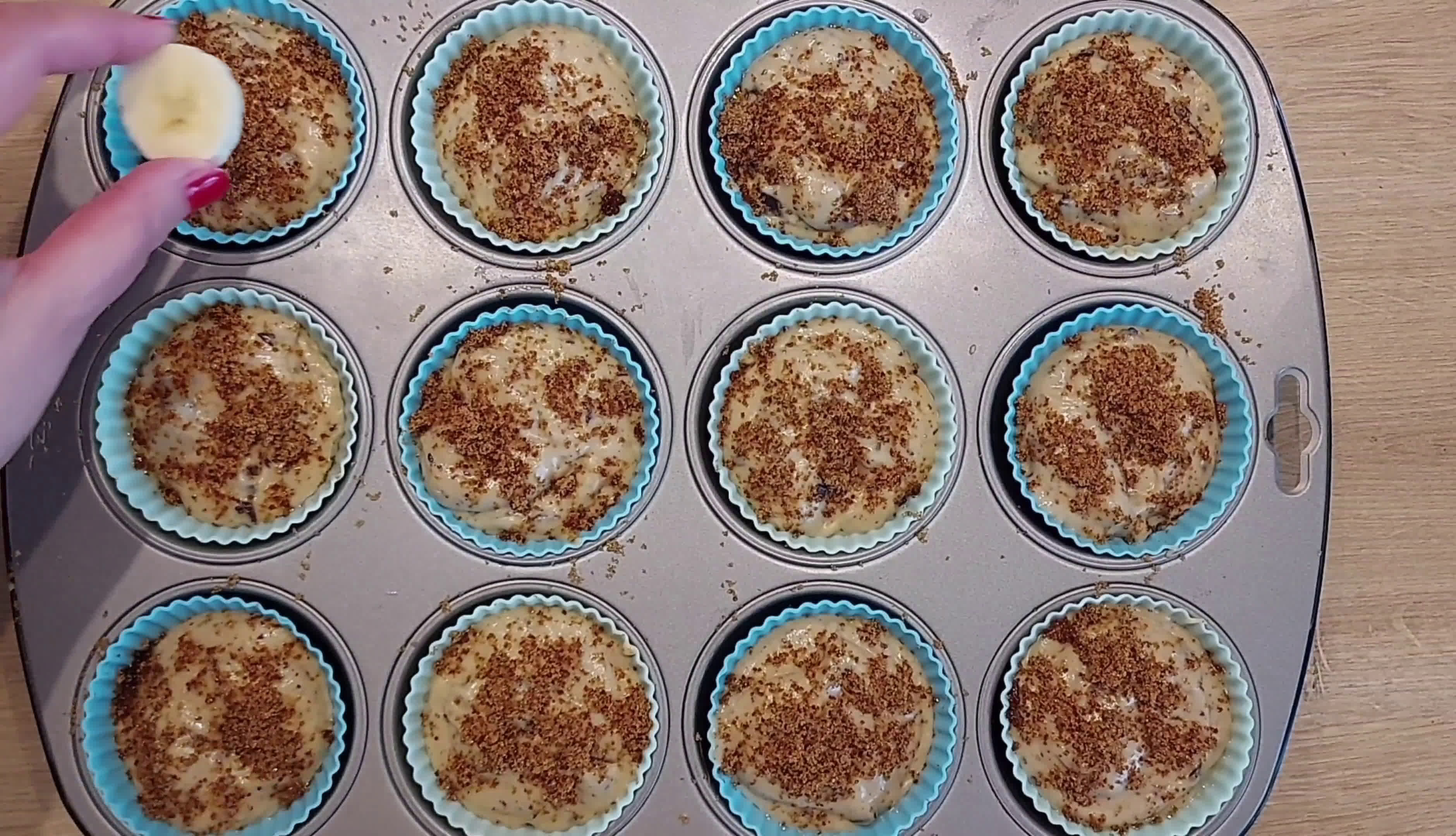 Une image de l'étape 7 de Muffins bananabread chocolat.