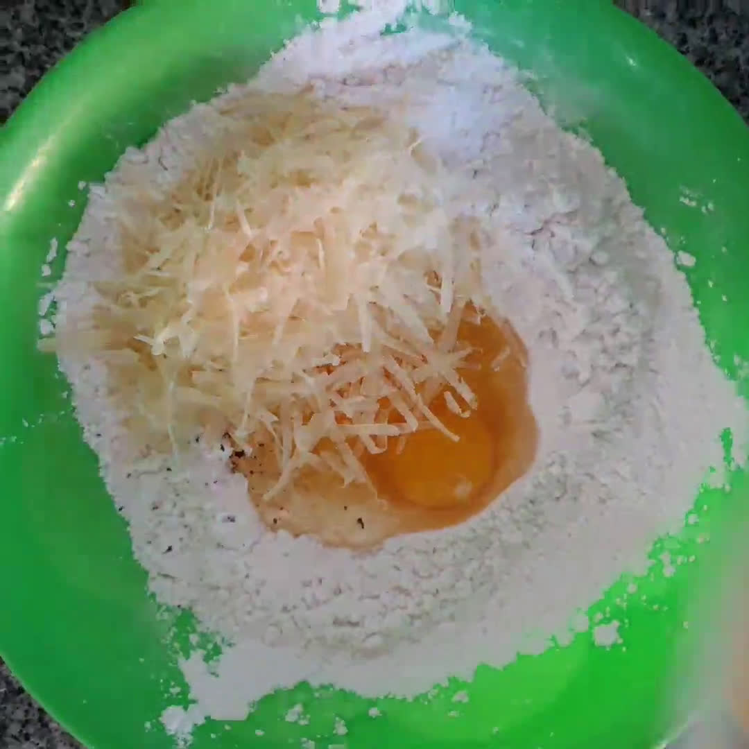 Foto del paso 2 de la receta: 🫓•°•🧀 Chipas con Amapola