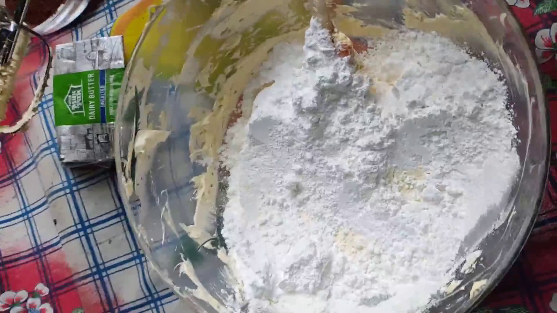 A picture of step 3 of Buttercream frosting 🇩🇪.