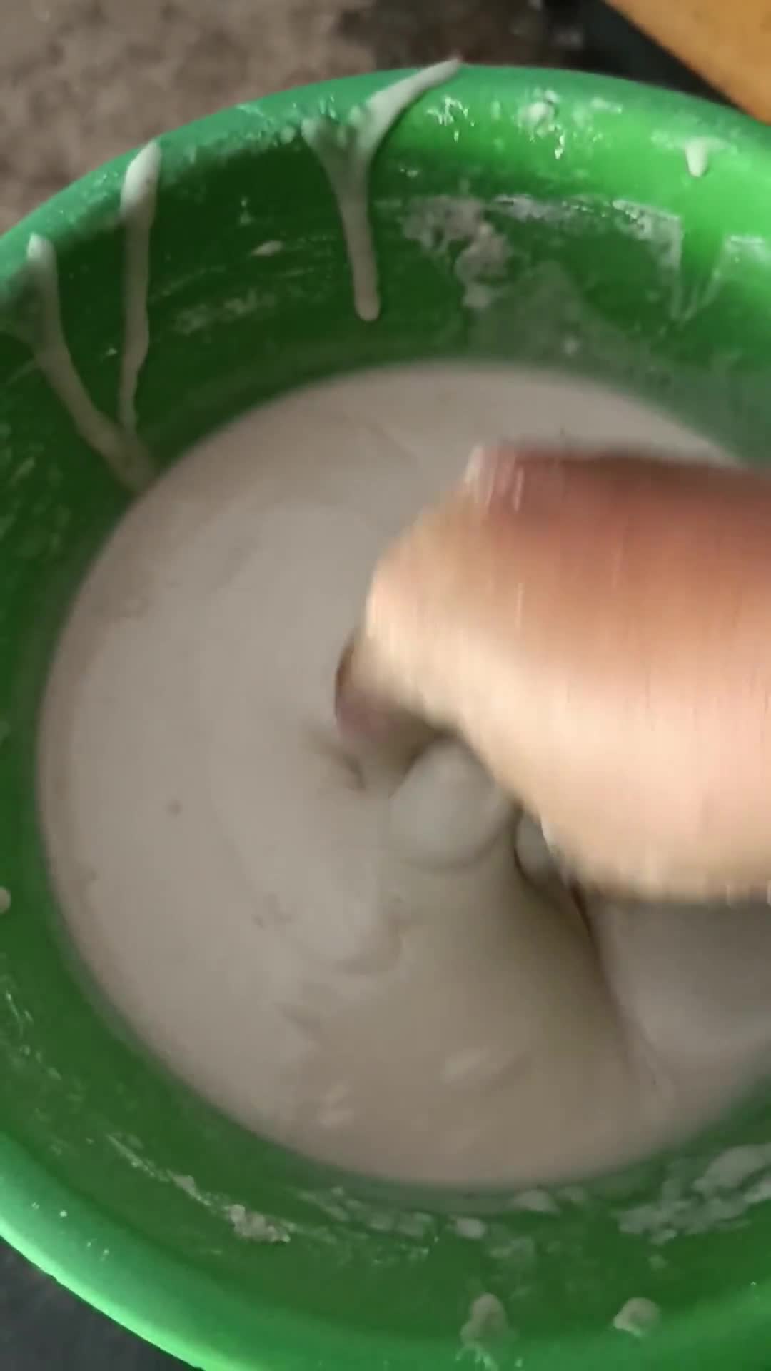 Foto langkah ke 3 dari resep 25.Cucur pandan.