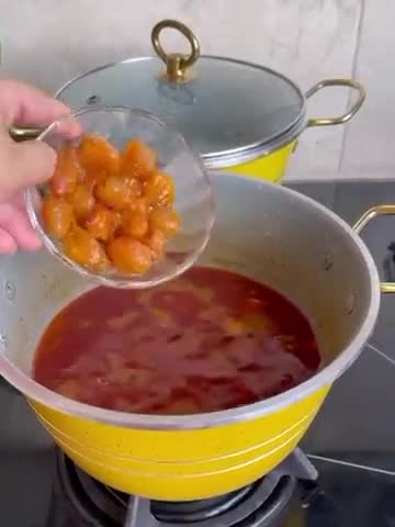 عکس مرحله 3 از دستور خورشت آلو مسما با گوشت