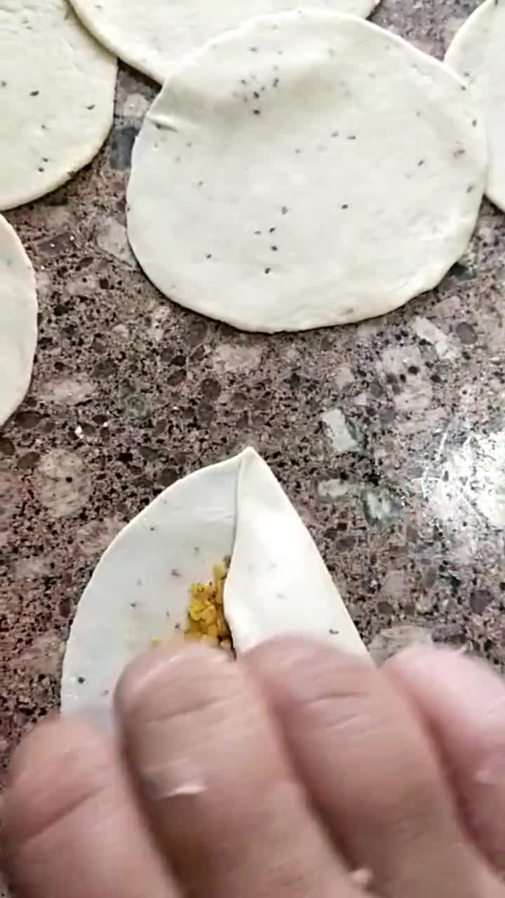 मोगर की कचौड़ी रेसिपी चरण 9 फोटो