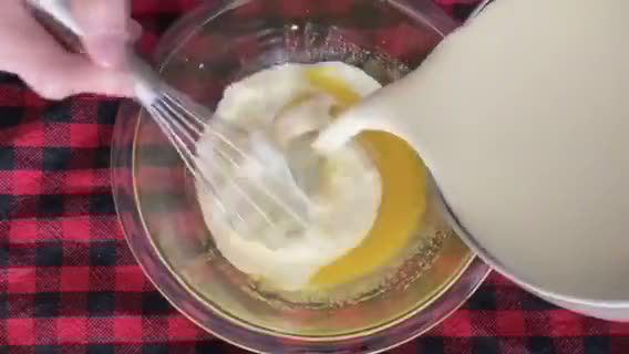 Hình bước làm 5 của món Creme Brulee (serve with raspberries and fig)
