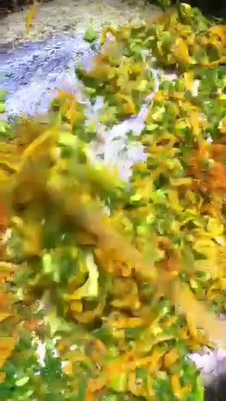 صورة لخطوة 1 من وصفة برك سهل بعجينة الجلاش لذيذ جداً