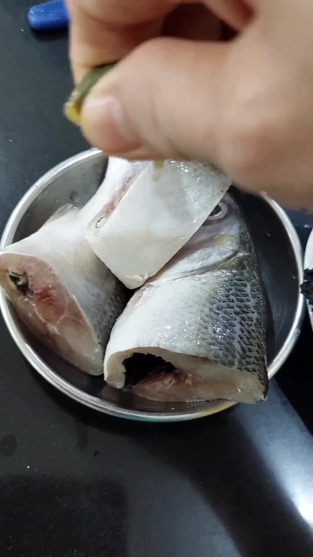 Foto langkah ke 1 dari resep Pindang Bandeng Betawi (670).
