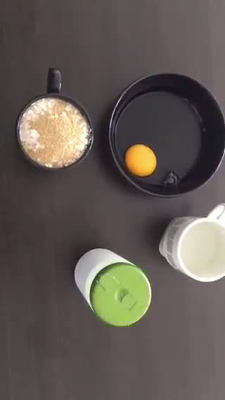 Foto del paso 1 de la receta: PIZZA SIN HORNO🍕 FÁCIL Y RÁPIDO!! 💫
