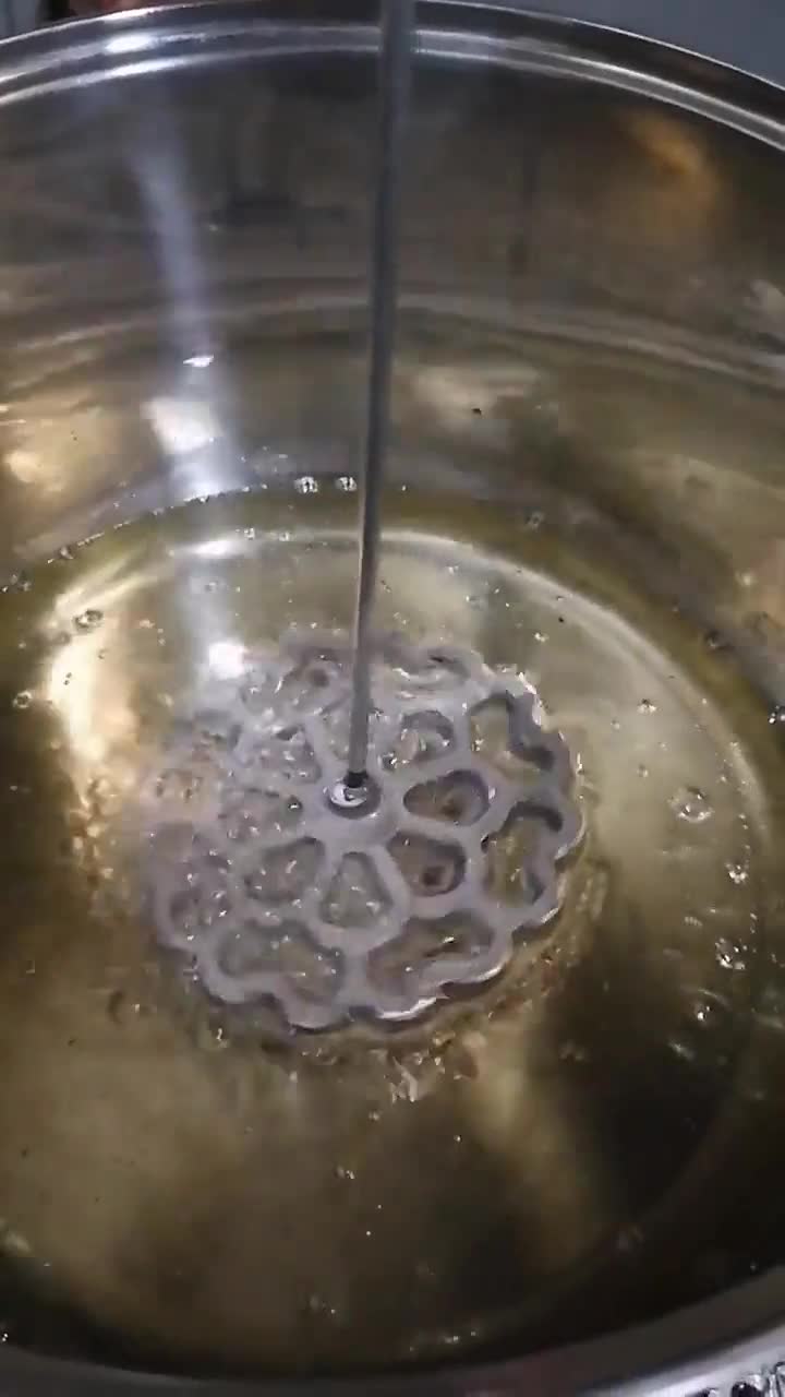 Foto del paso 3 de la receta: Buñuelos de viento 🎄🎅🏼