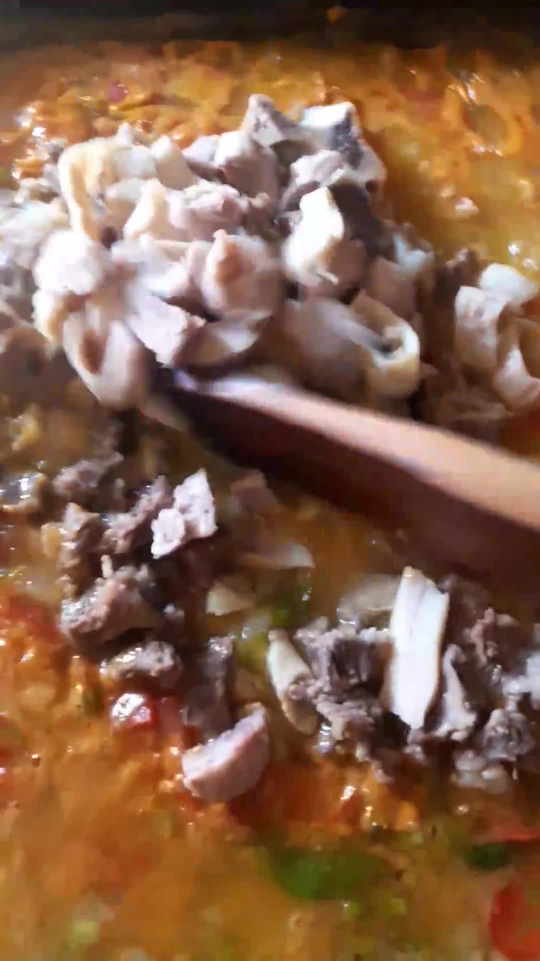 Foto del paso 7 de la receta: Locro de maíz blanco y porotos