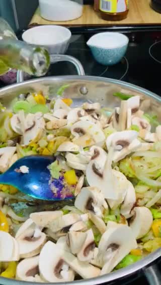 Foto del paso 5 de la receta: Sopa de Poro con Champiñones. #lacocinadeconsuelo #titanaty