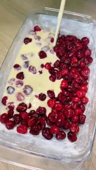 Фото кроку 3 до Клафуті з вишнею🍒.