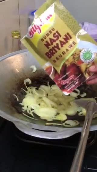 Foto langkah ke 2 dari resep Nasi Briyani Ayam ✨.