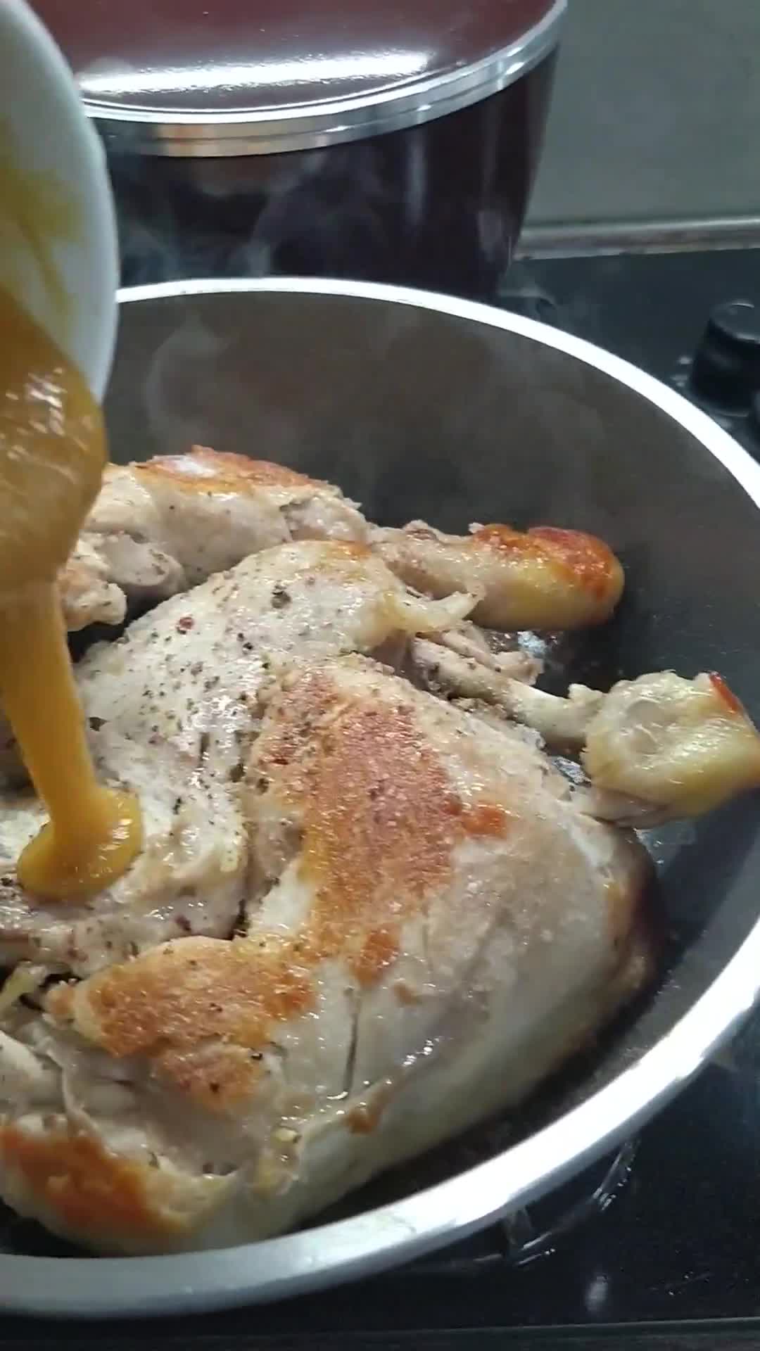 Foto del paso 1 de la receta: Muslo de pollo en sartén de 24 cm de Essen