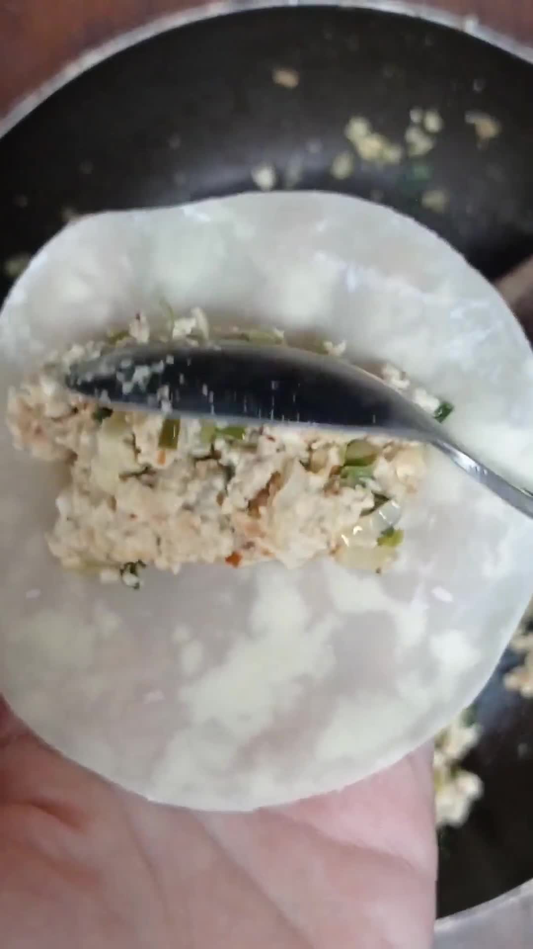 Foto langkah ke 5 dari resep Pangsit Tahu Putih.