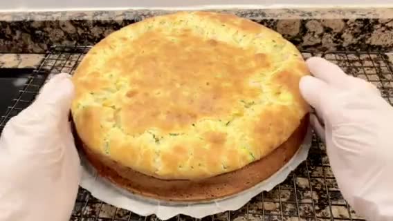 Foto del paso 10 de la receta: Pastel salado con calabacín, pavo y queso