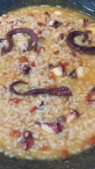 Foto del paso 13 de la receta: Arroz meloso de pulpo con verduritas o de verduritas con pulpo, en wok