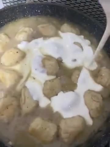 صورة لخطوة 6 من وصفة كرات كفته الدجاج بالكريمه
