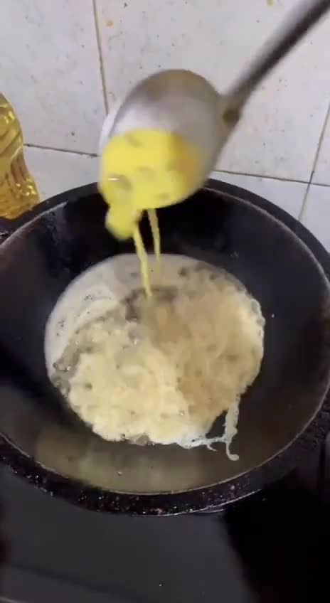 Foto langkah ke 2 dari resep Telur Dadar Gobal Gabul Jogja Viral.