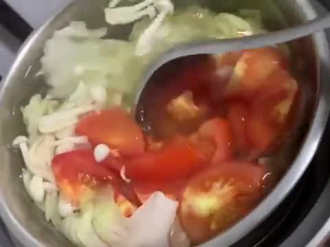 白菜清湯牛肉絲麵のhida鮪魚🍅番茄醬的食譜步驟2照片