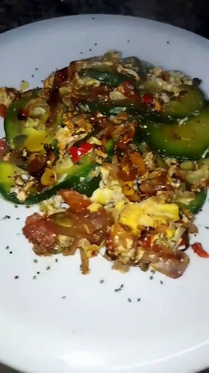 Foto del paso 4 de la receta: Revuelto de zapallitos rápidos