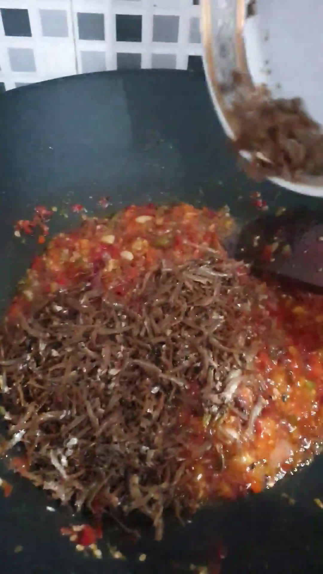 Foto langkah ke 3 dari resep Sambal goreng.