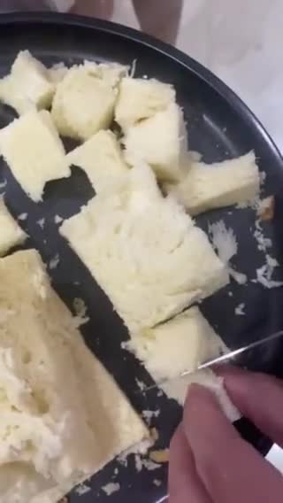 Foto langkah ke 2 dari resep Honey Toast Dessert ala Cafe.