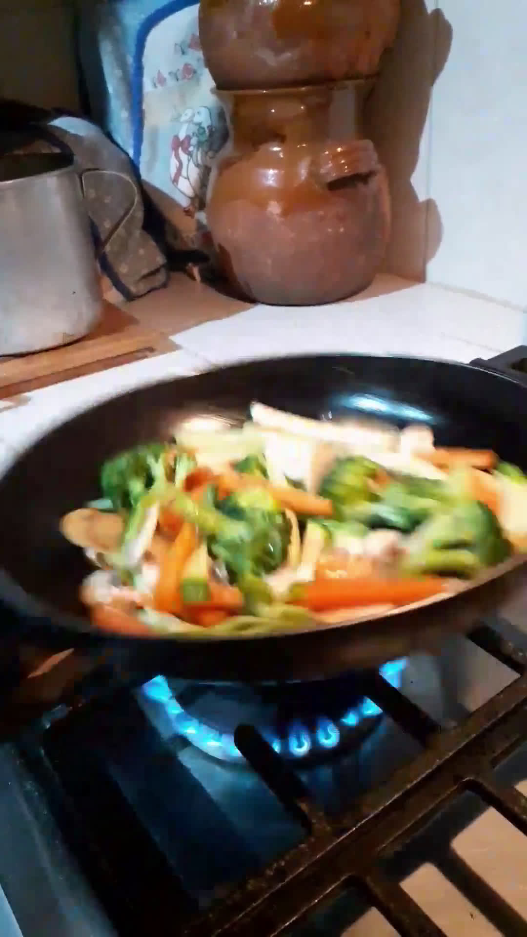 A picture of step 6 of Fried Mojarra with Sautéed Vegetables.