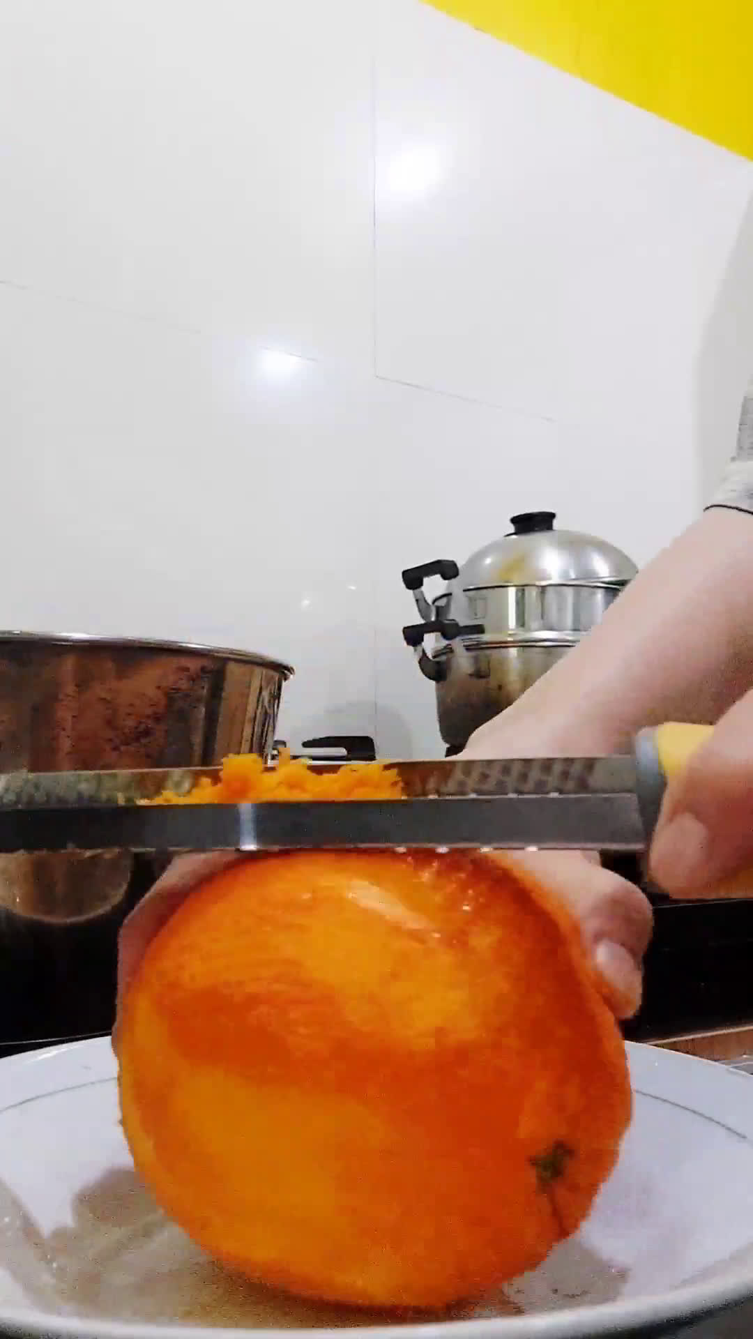 Foto langkah ke 1 dari resep Orange Chiffon Cake (227).