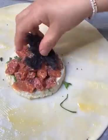 Une image de l'étape 4 de Feuilleté 🍂camembert le 🧀rustique🍋.