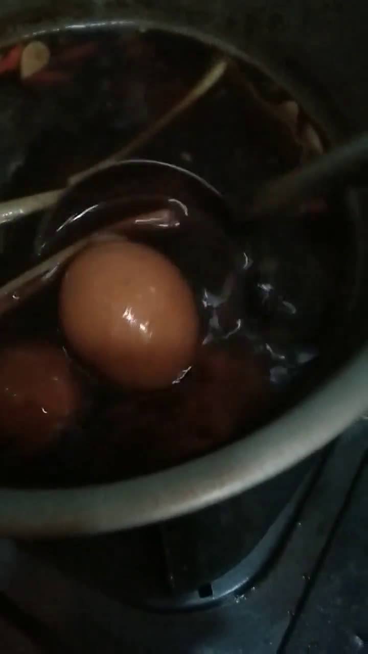 Foto langkah ke 4 dari resep Pindang Telur.