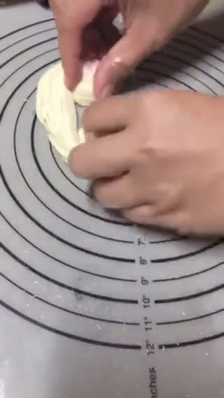Gambar langkah 5 resipi Roti Canai Cina.