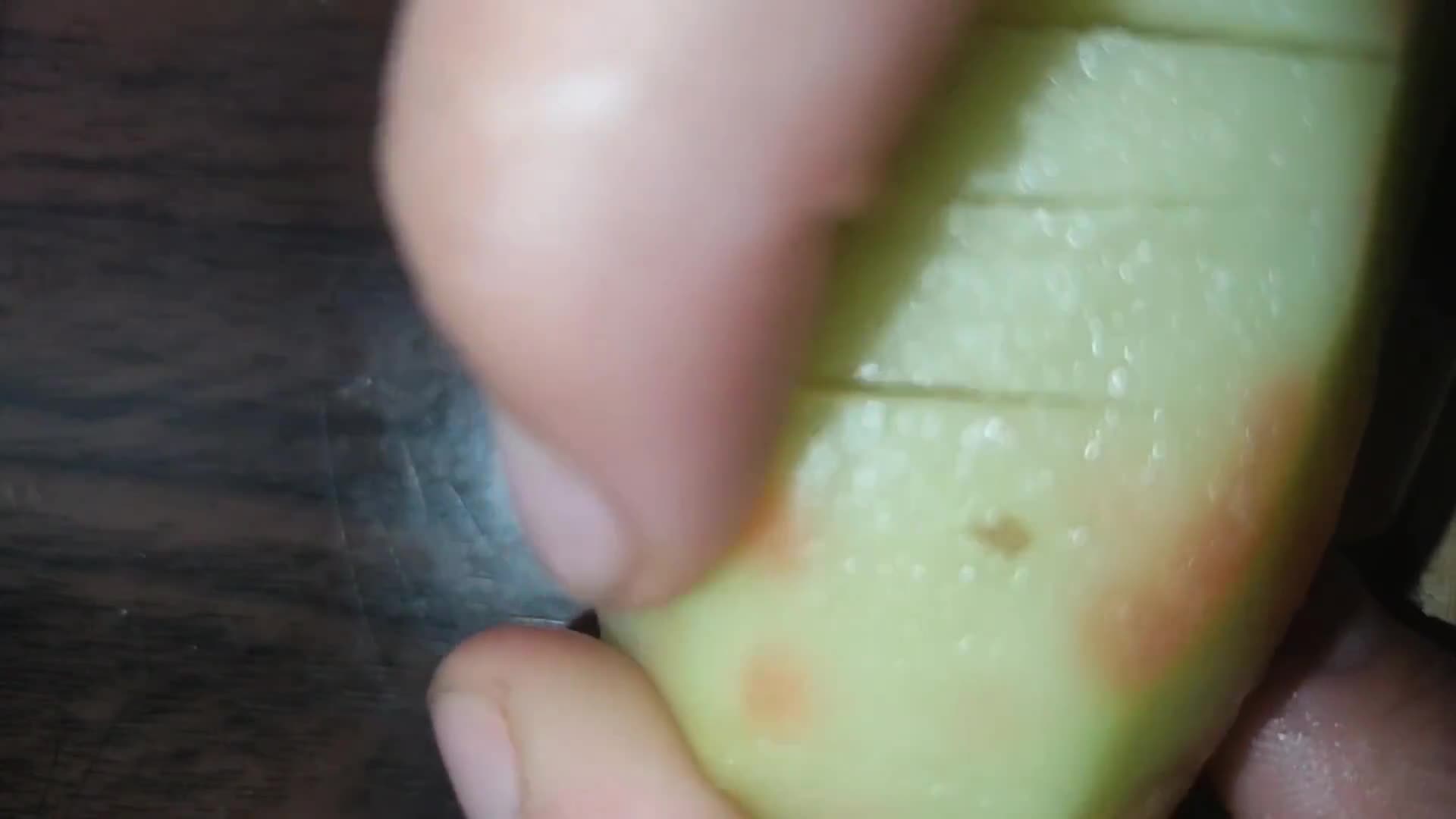 Foto del paso 2 de la receta: Papas Hasselback 🥔