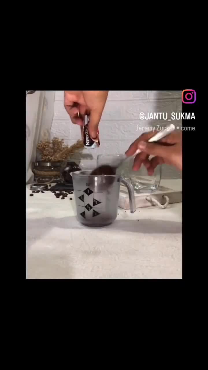 Foto langkah ke 1 dari resep Dalgona Coffee.