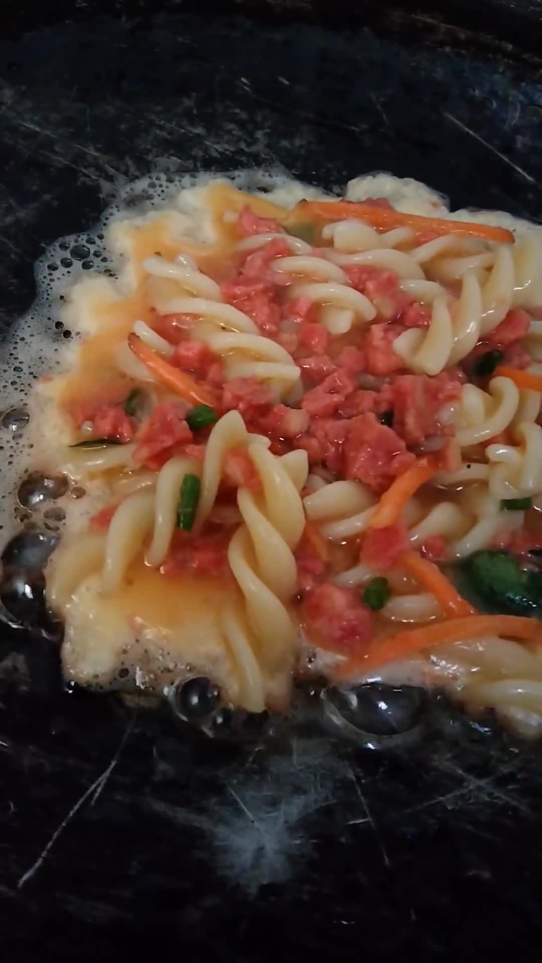 Gambar langkah 2 resipi Pasta telur.