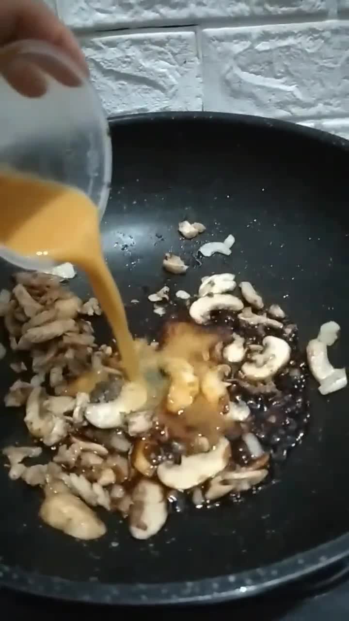 Foto langkah ke 4 dari resep Lomie Kangkung.