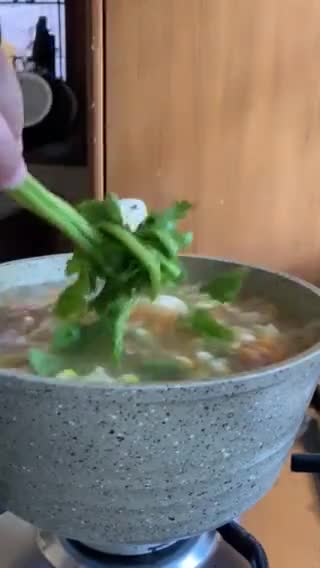Foto langkah ke 4 dari resep Sup Bola Daging.