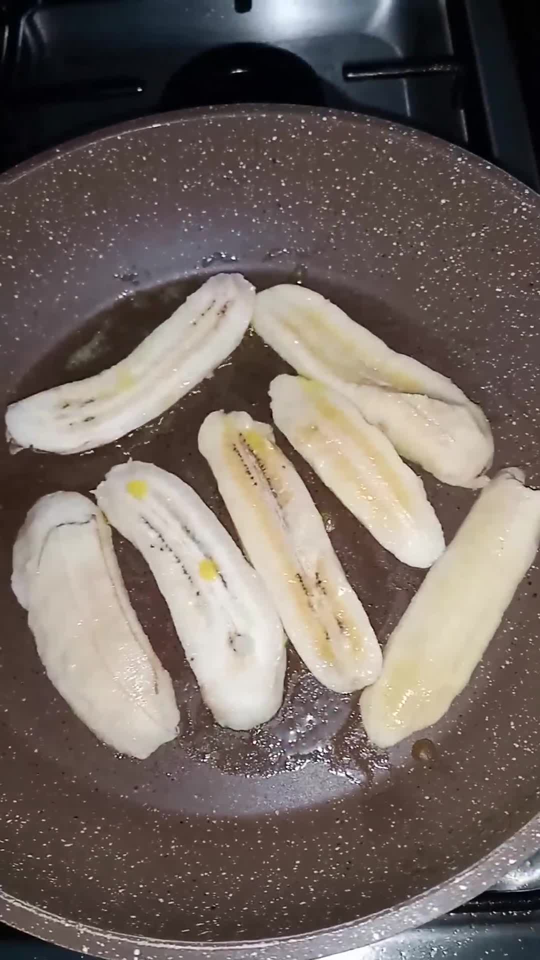 Foto langkah ke 1 dari resep Pisang Crepes Coklat Salju.