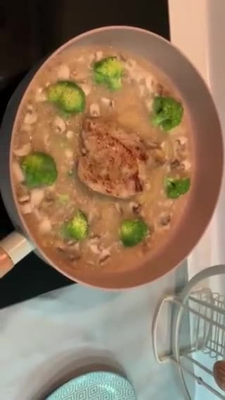 奶油蘑菇燉雞義大利麵的食譜步驟2照片