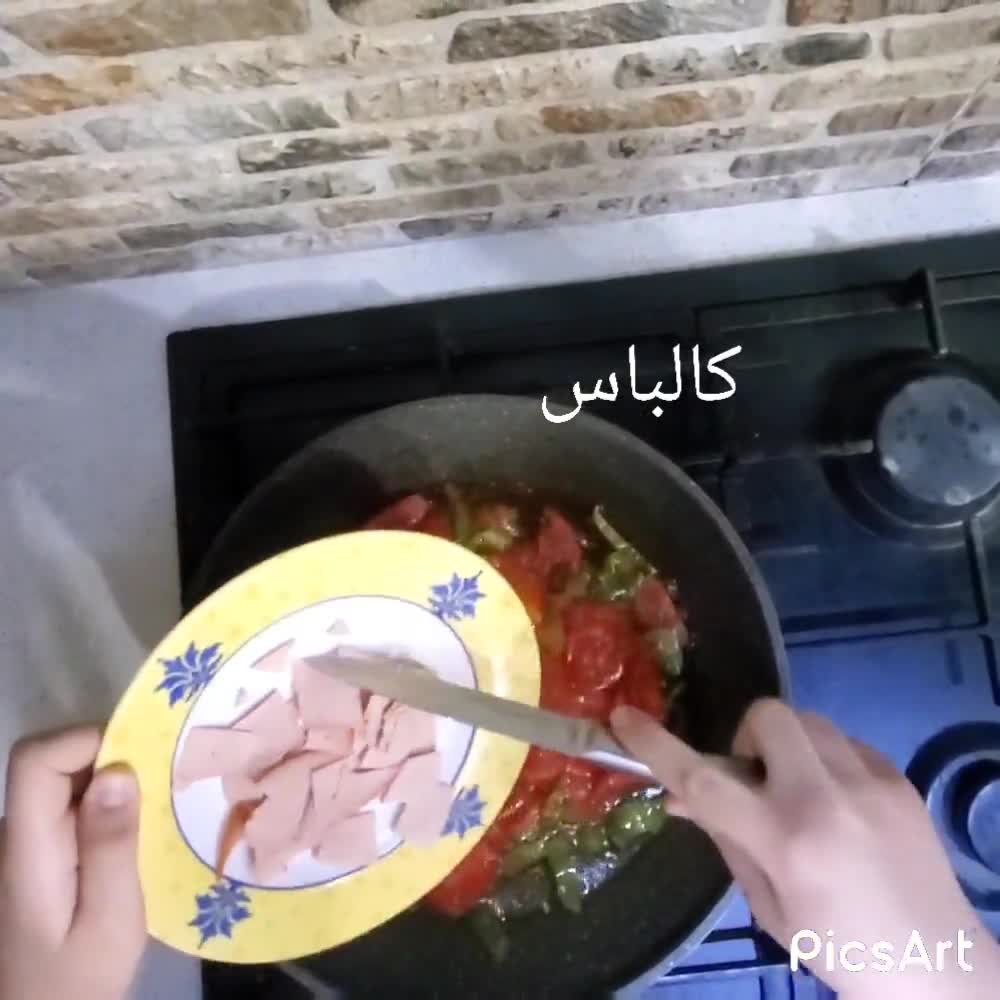 عکس مرحله 2 از دستور املت کالباس