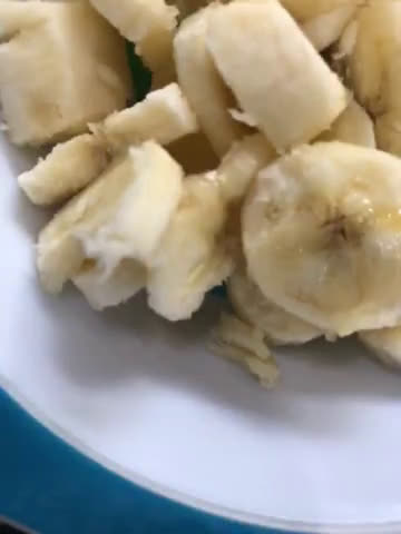 Foto del paso 2 de la receta: Plátano con miel de palma