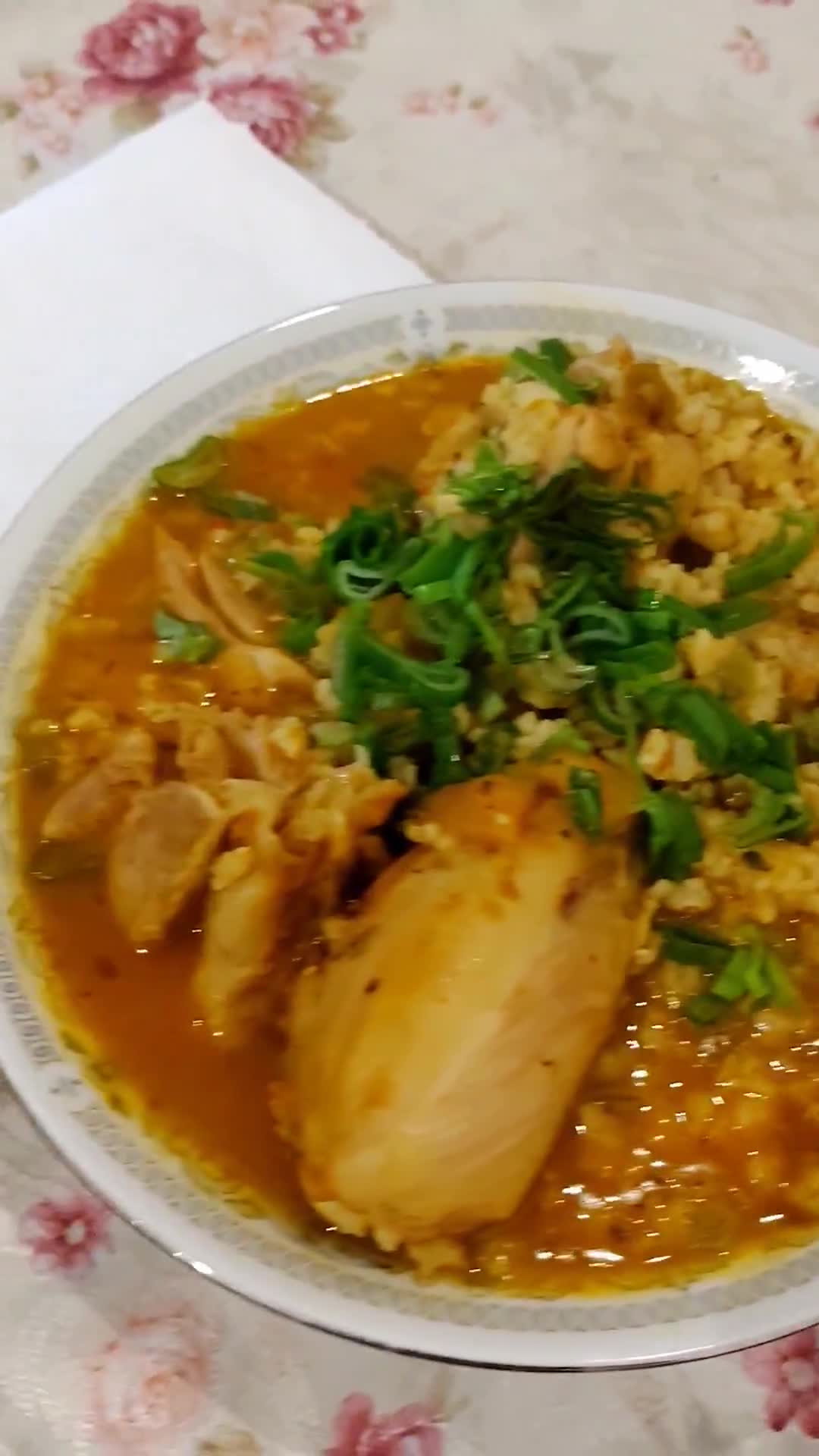 Foto del paso 6 de la receta: Guiso de patas de pollo con arroz integral. Súper sano