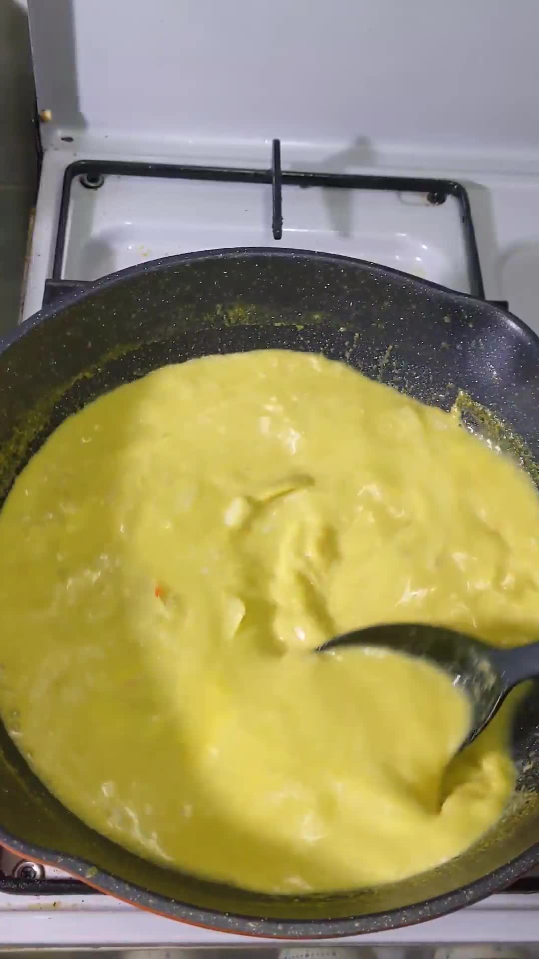 Gambar langkah 2 resipi Rebung masak Lemak Cili Api + ikan salai.